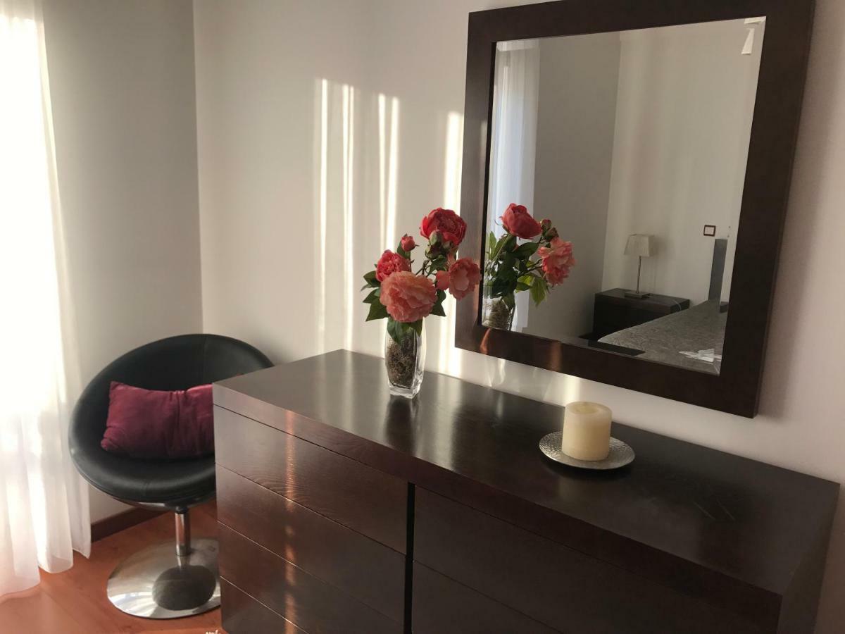 Apartamento Praia סאו מרטיניו דו פורטו מראה חיצוני תמונה