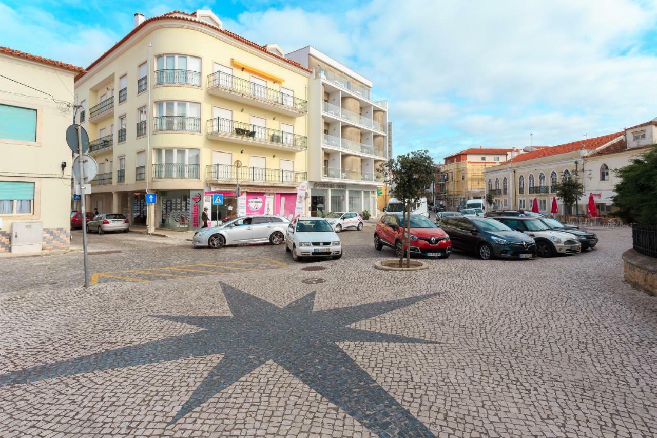 Apartamento Praia סאו מרטיניו דו פורטו מראה חיצוני תמונה